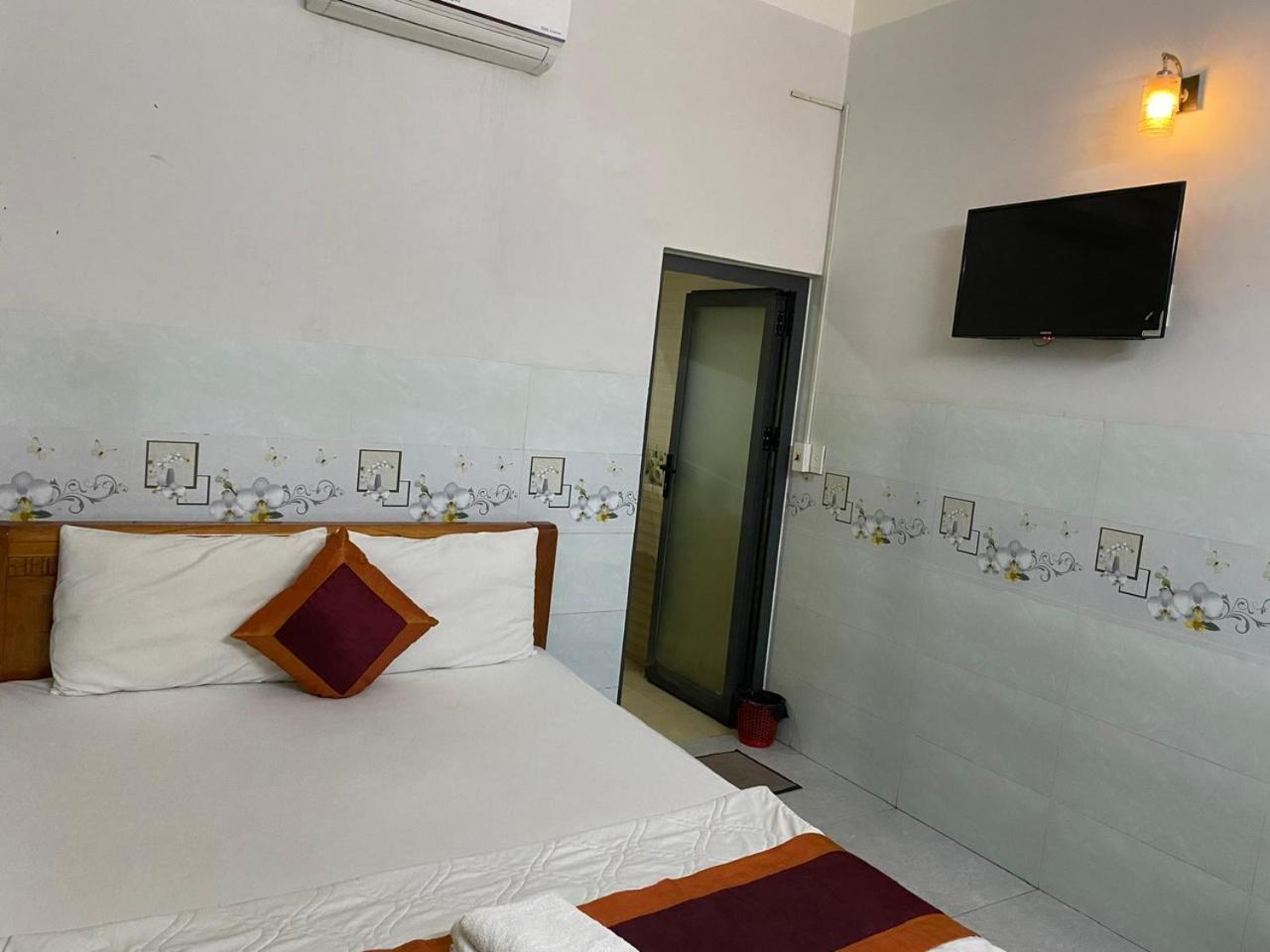 Khach San Nguyen Trung Hotel Ho Şi Min Exterior foto