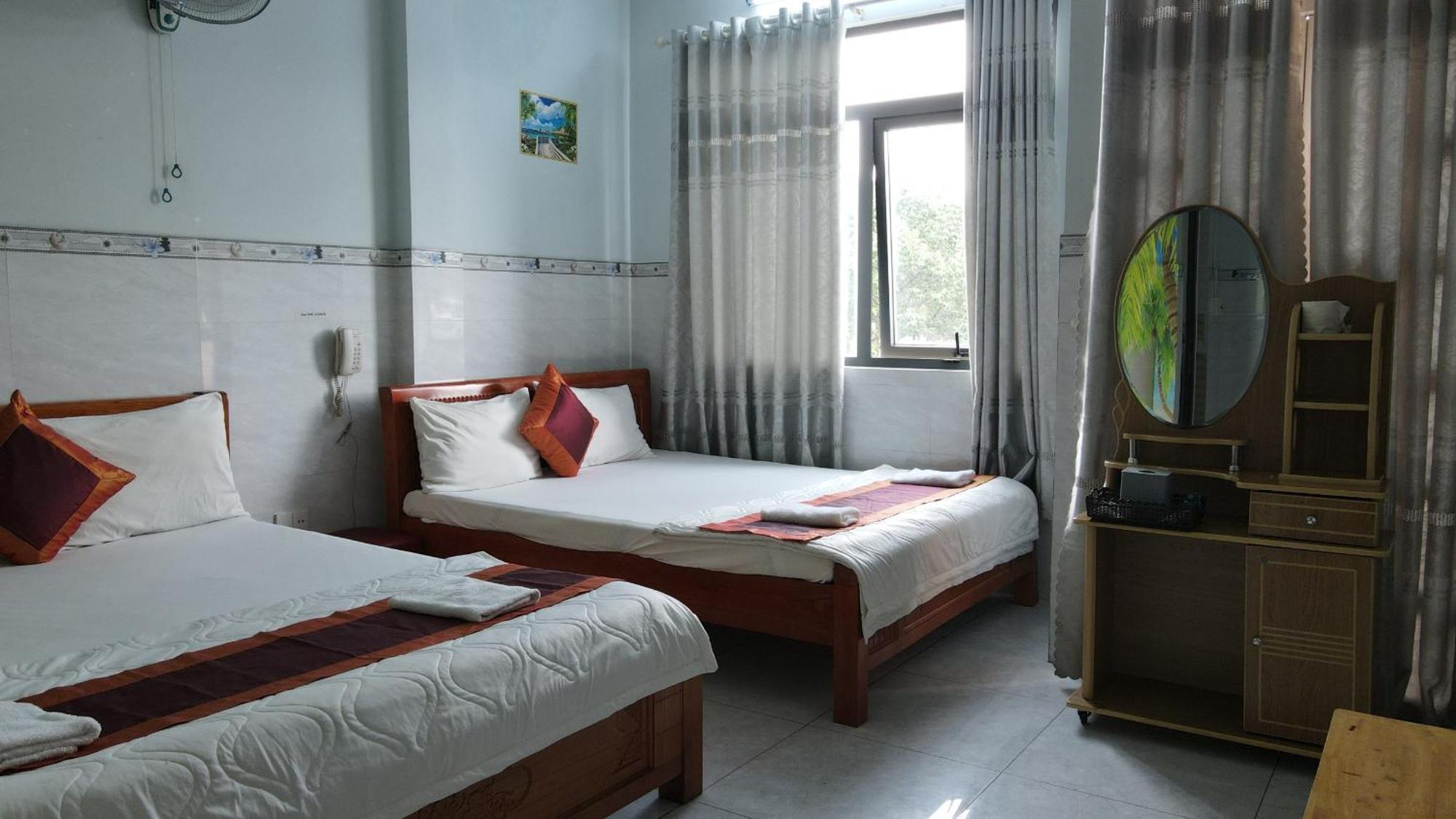Khach San Nguyen Trung Hotel Ho Şi Min Exterior foto