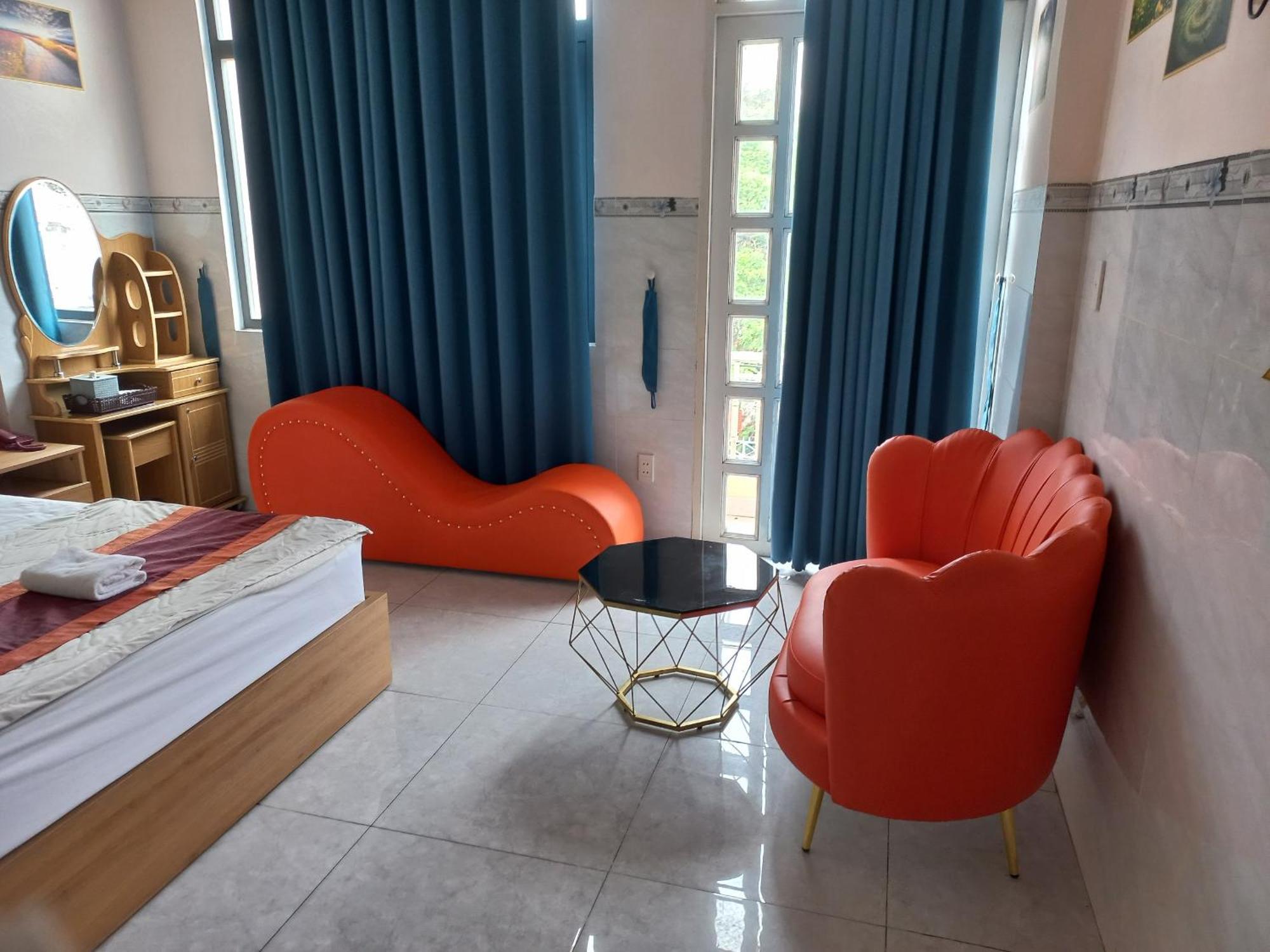 Khach San Nguyen Trung Hotel Ho Şi Min Exterior foto